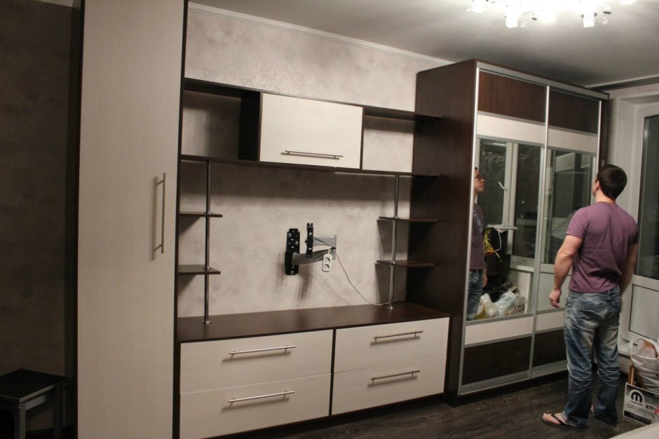 Стенка со шкафом купе