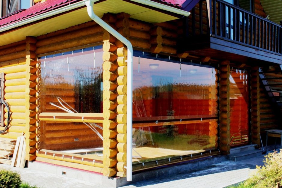 Мягкие окна на срубе