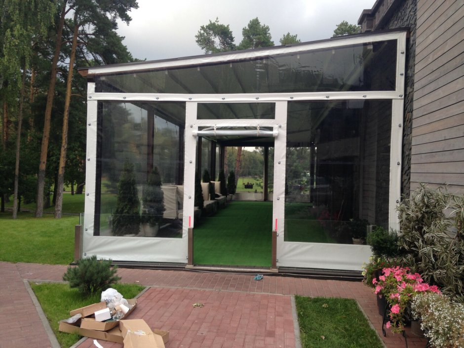 Прозрачные шторы для беседок