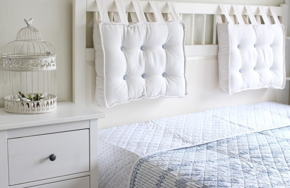 Изголовье кровати из подушек своими руками