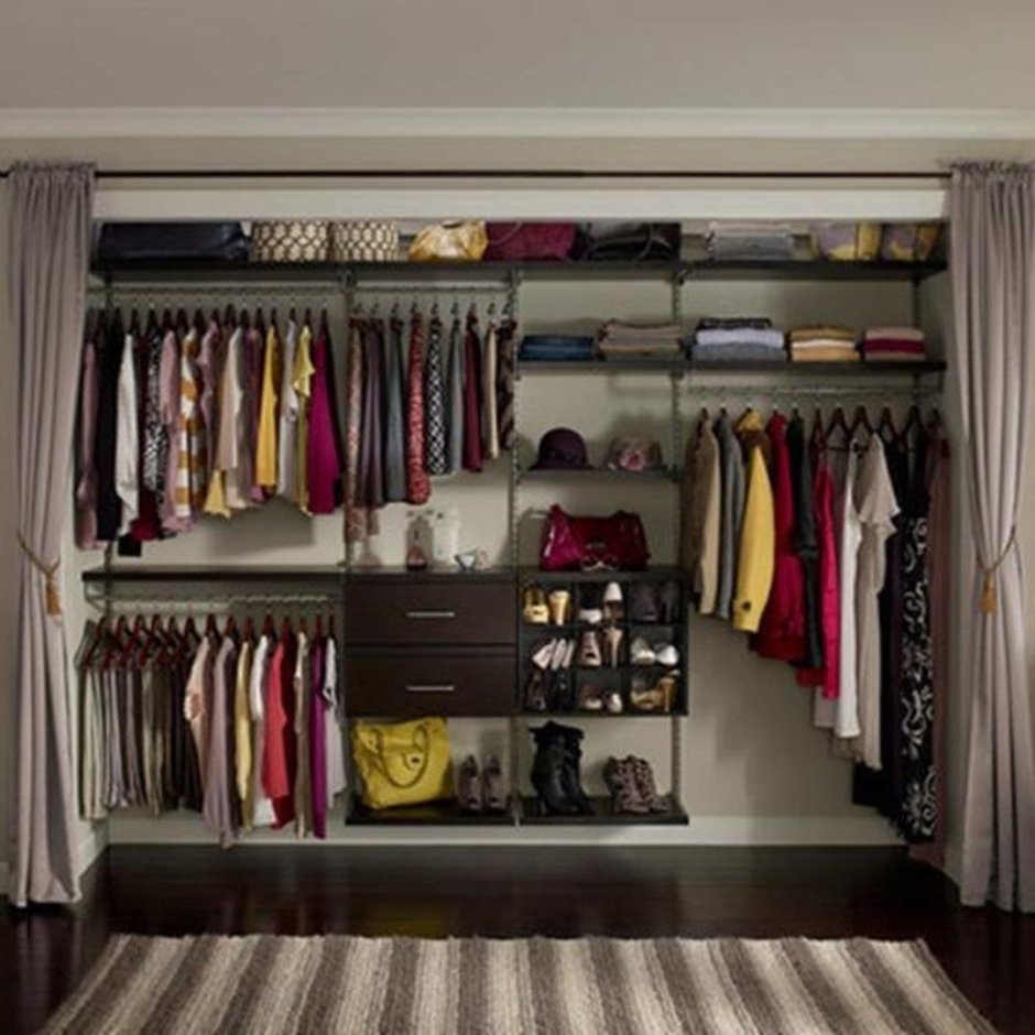 Гардеробная со шторкой