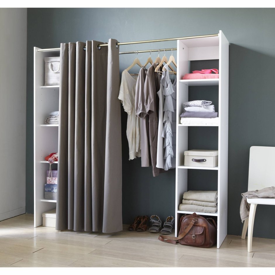 Открытые шкафы для одежды