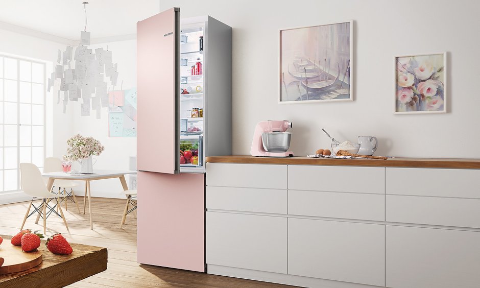 Холодильник розового цвета
