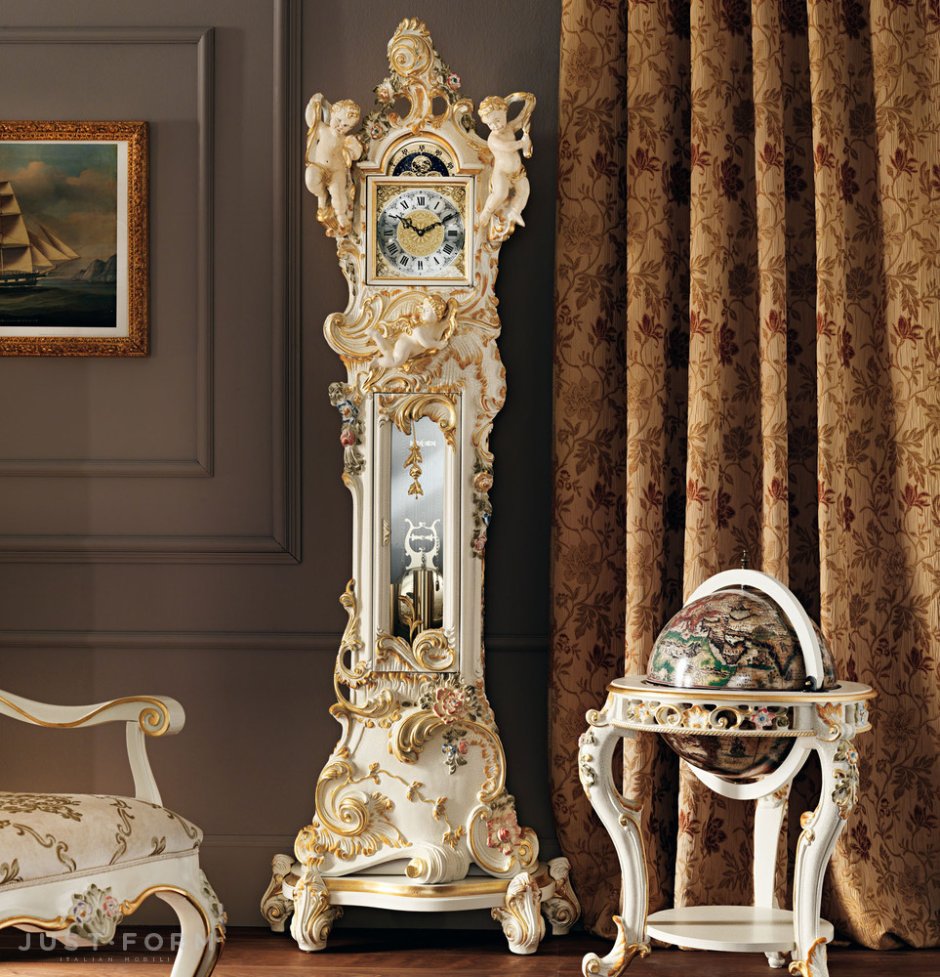 Винтажные напольные часы