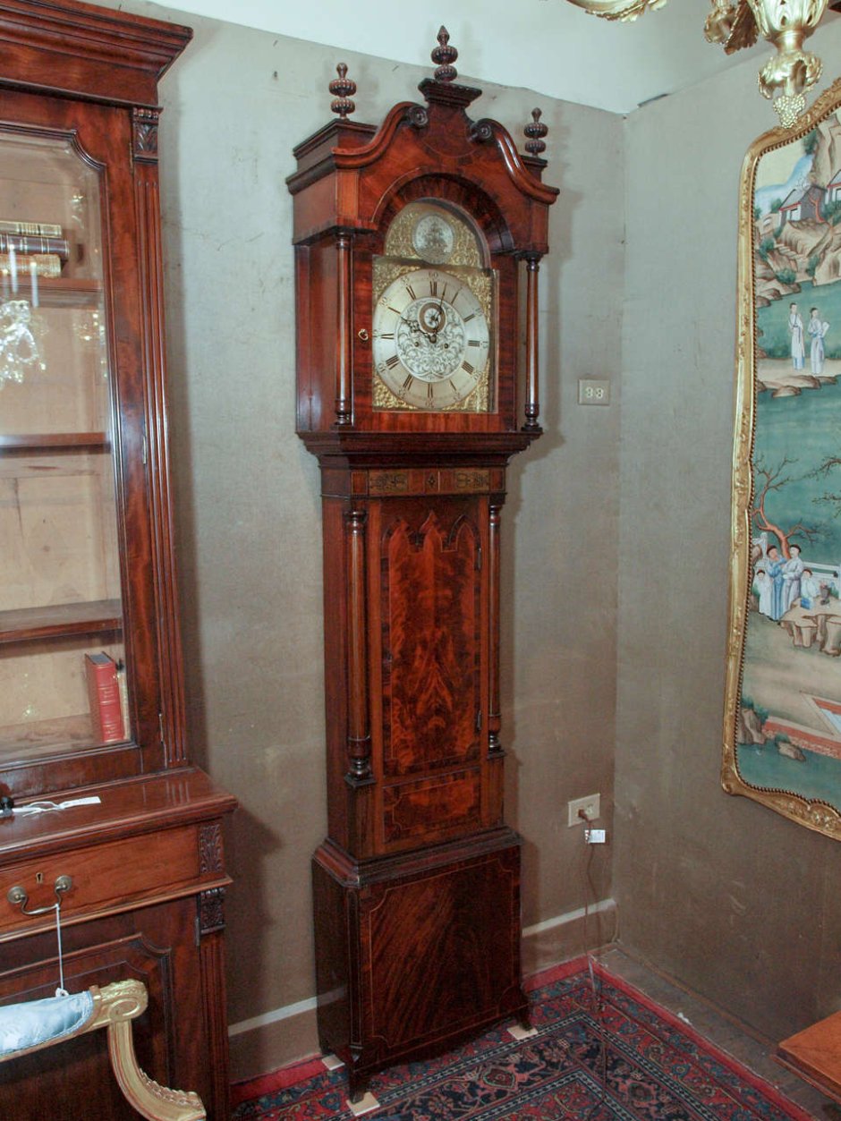 Старинные деревянные часы