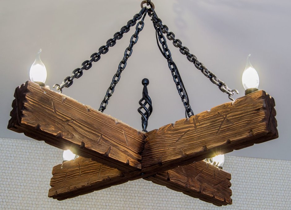Деревянная люстра