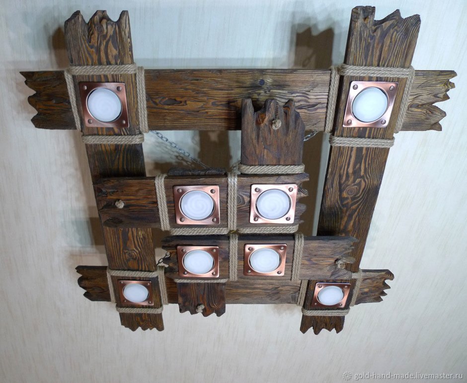 Люстра из дерева под старину