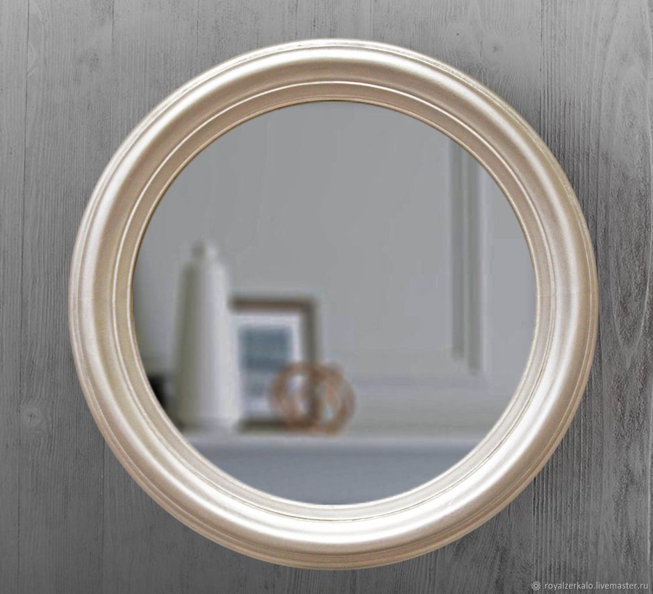 Круглое настенное зеркало для ванной