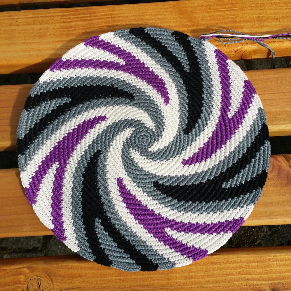 Круглый коврик спицами