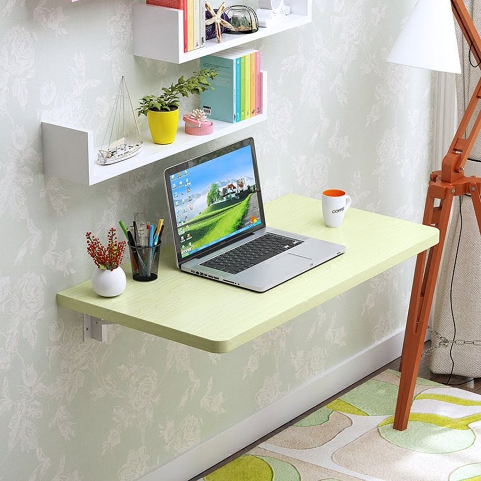 Компьютерный стол навесной на стене