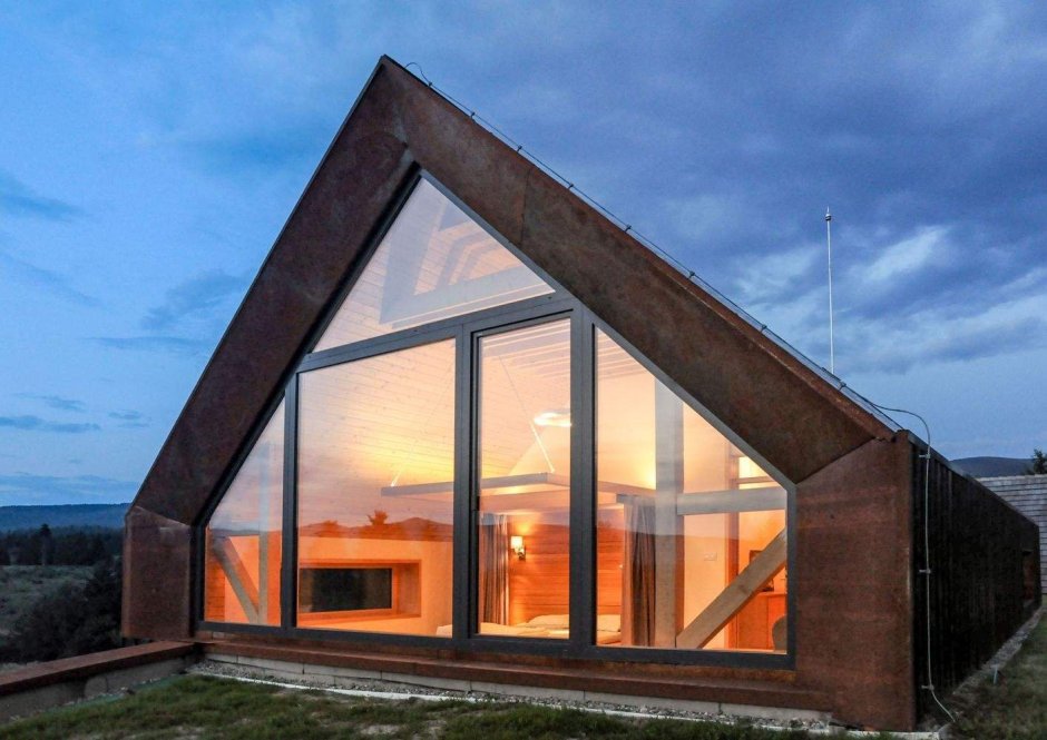 Домик с панорамными окнами