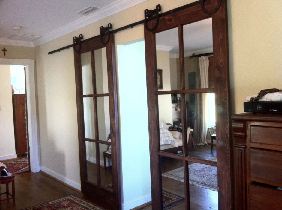 Откатная дверь межкомнатная с зеркалом