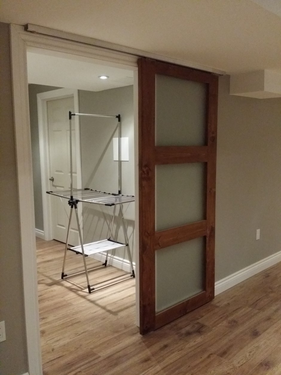 Раздвижные двери под потолок