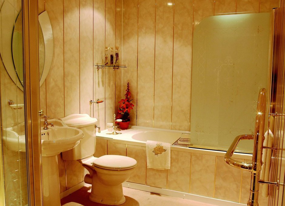 Отделка стен в ванной пластиковыми панелями