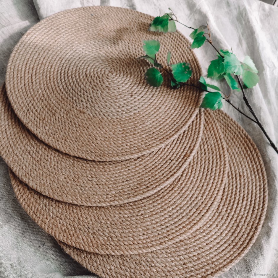 Коврик из джута крючком