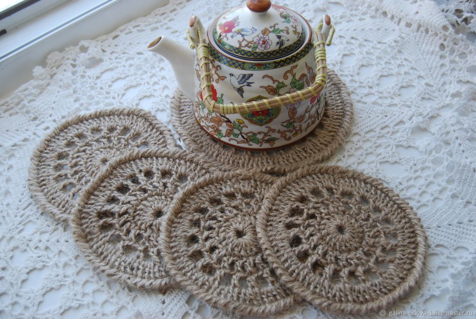 Коврик из джута