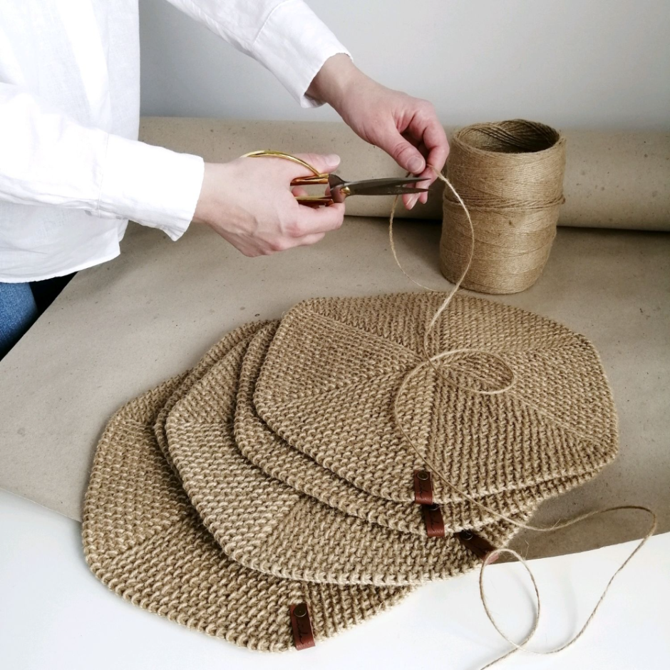 Подставка под горячее из джута