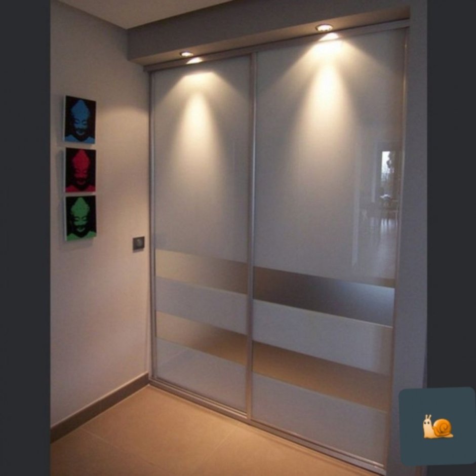 Матовые двери в гардеробную раздвижные