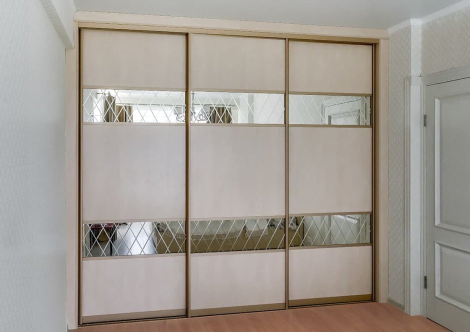 Встроенный шкаф