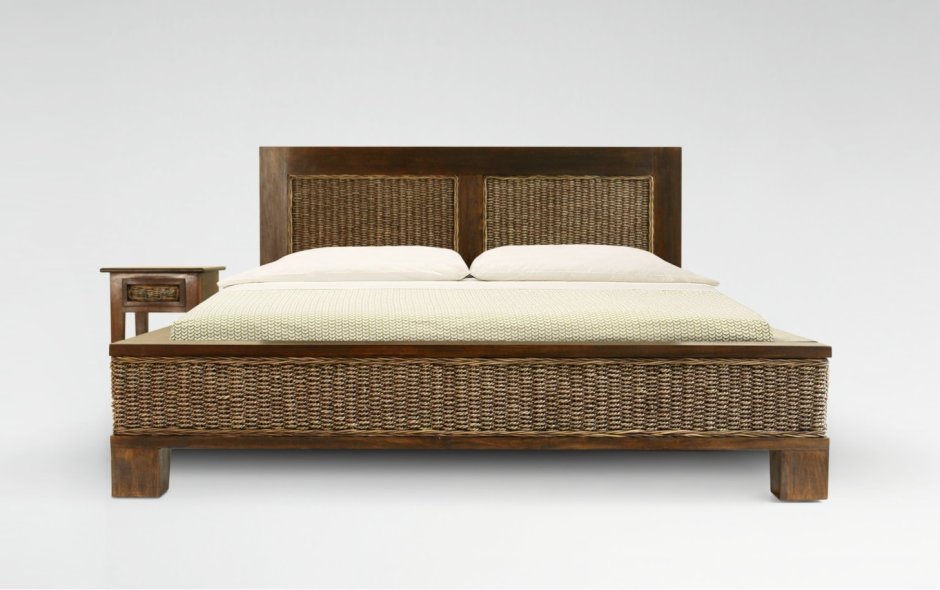 Изголовье кровати с ротанговой сеткой