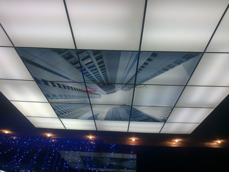 Потолок Армстронг зеркальный