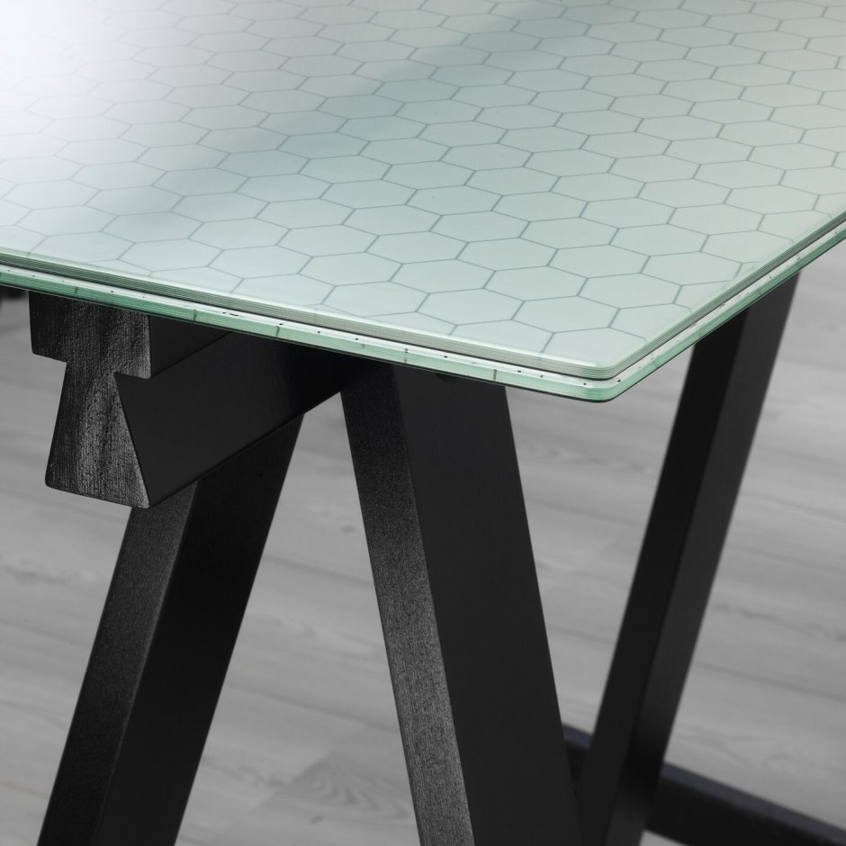 Стол ikea GLASHOLM