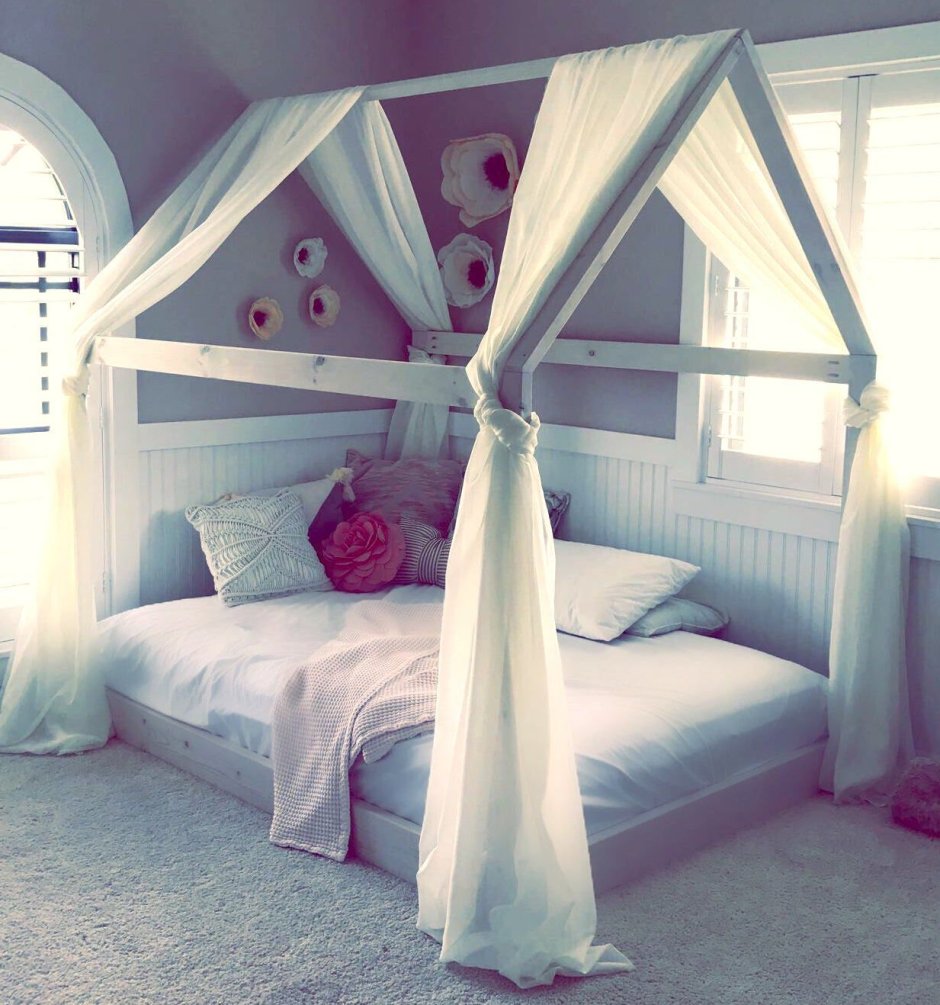 Кровать домик декор