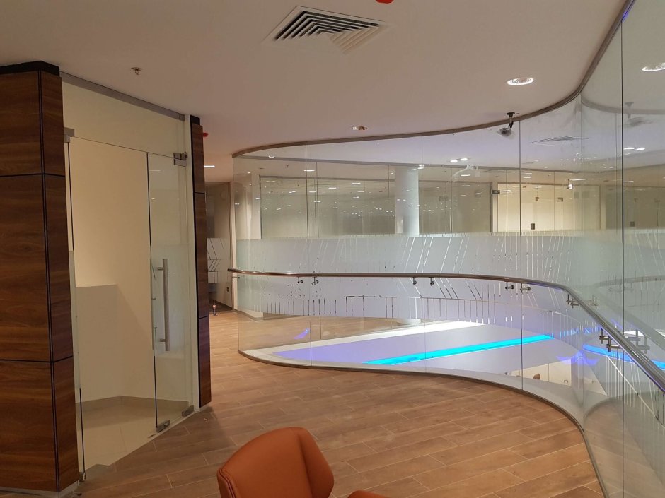 Радиусные перегородки раздвижные