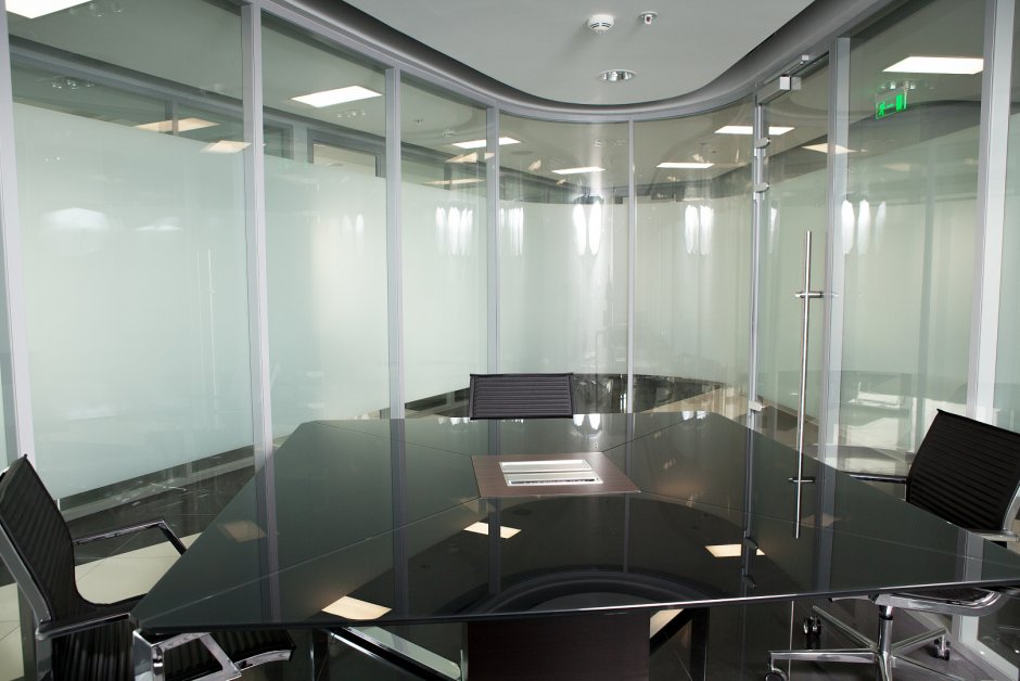 Полукруглые раздвижные двери