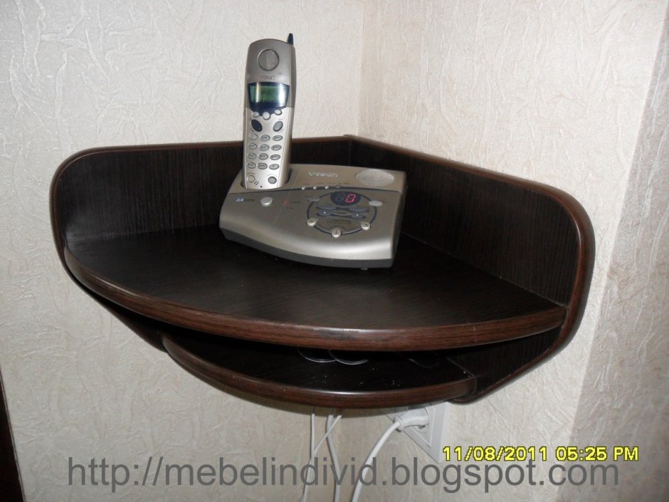 Полочки для головных уборов