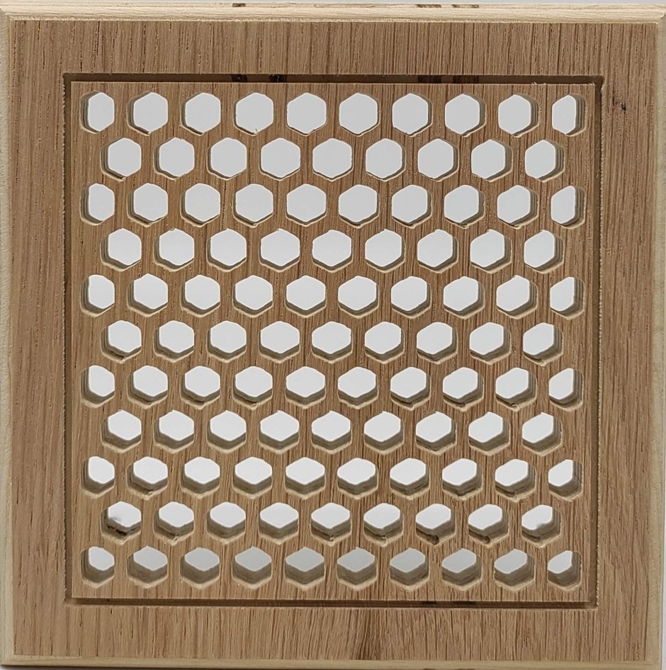 Решетка деревянная декоративная