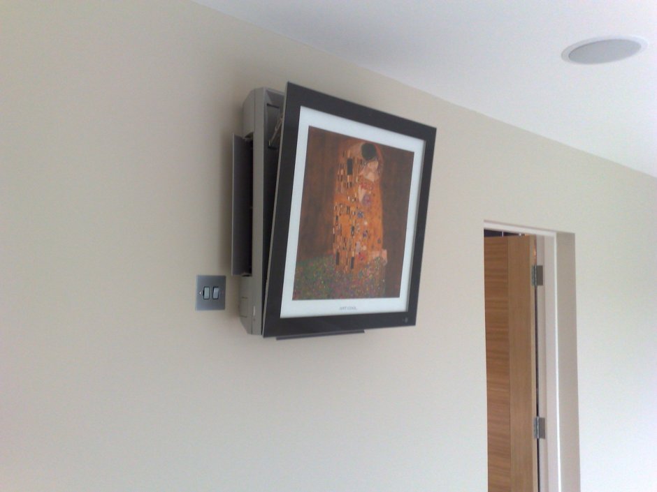 Кондиционер настенный LG Art cool