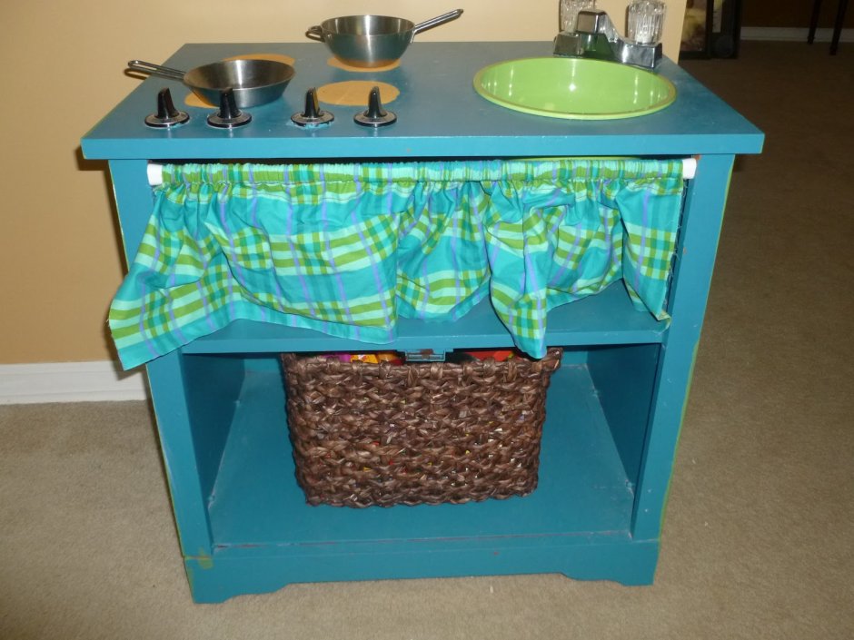 Кухню из тумбочки для ребенка