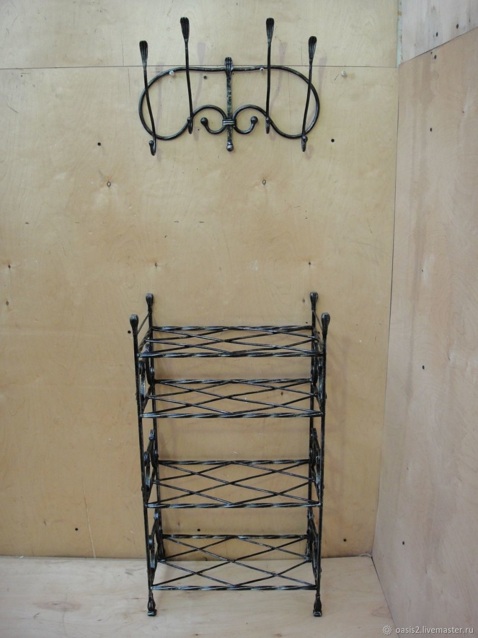 Обувница в стиле Индастриал