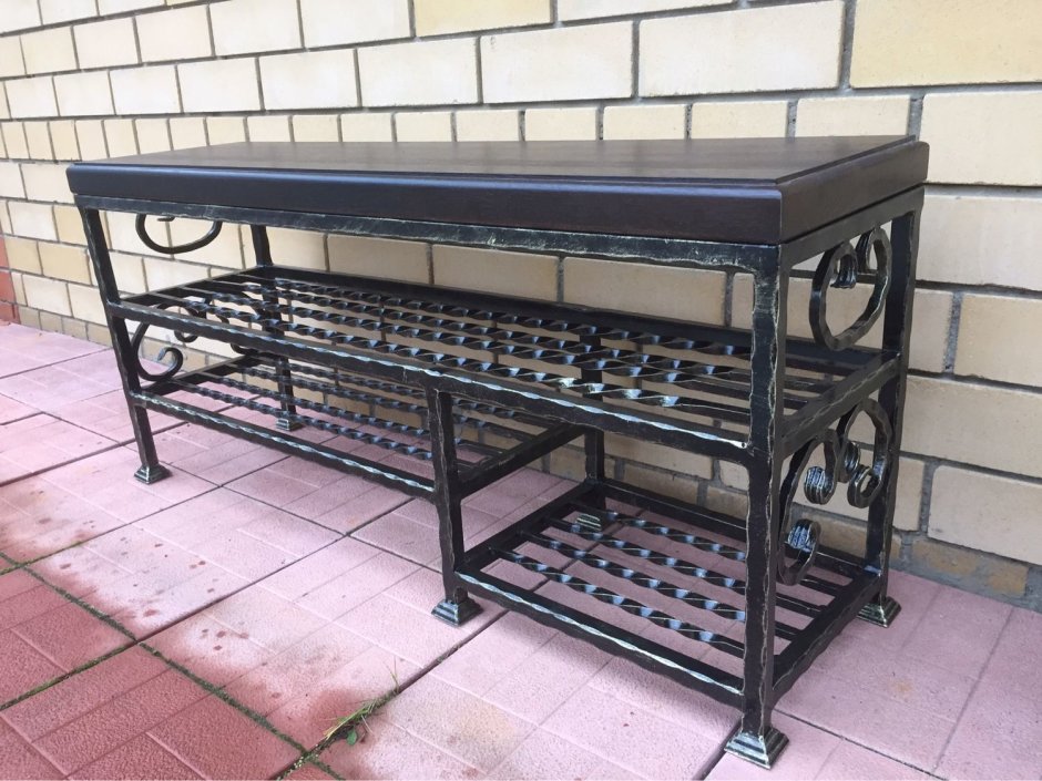 Полка под обувь в прихожую