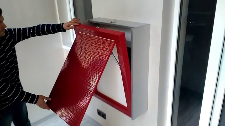 Стол трансформер с зеркалом