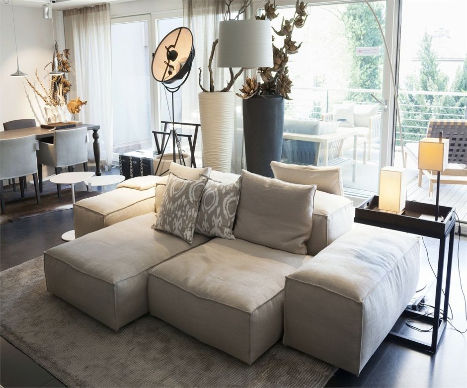 Диван с полочкой