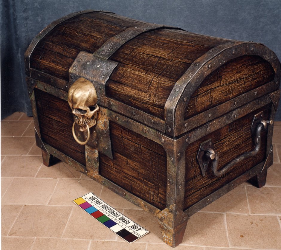 Красивый сундук