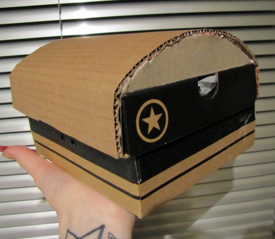 Сундук для пиратской вечеринки