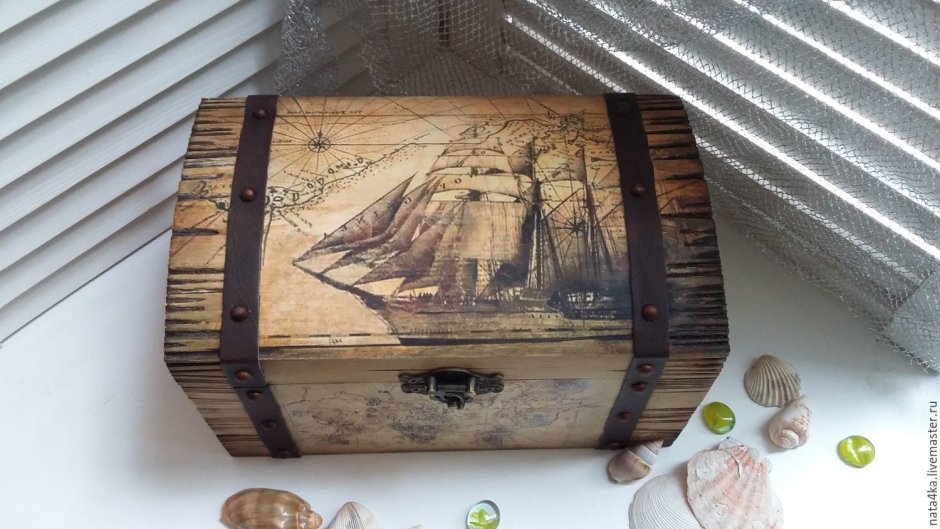 Сундучок в пиратском стиле