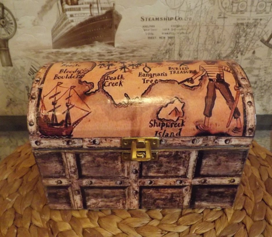 Коробка в пиратском стиле
