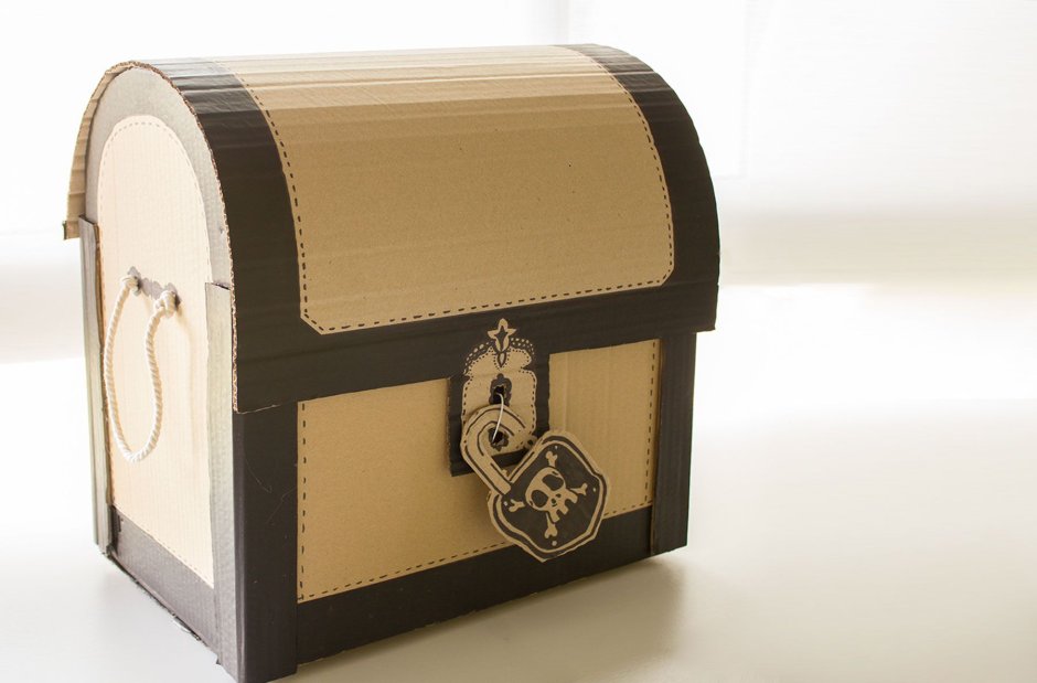 Пиратские сундучки из картона