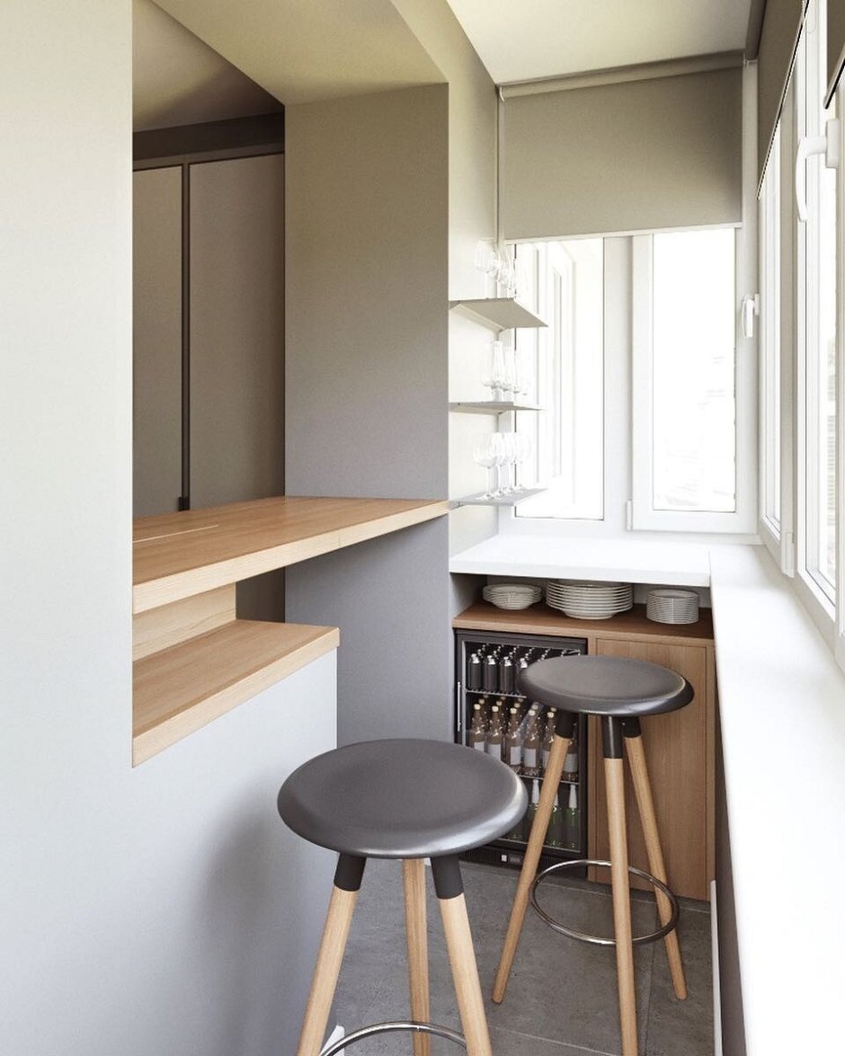 Рабочая зона на балконе