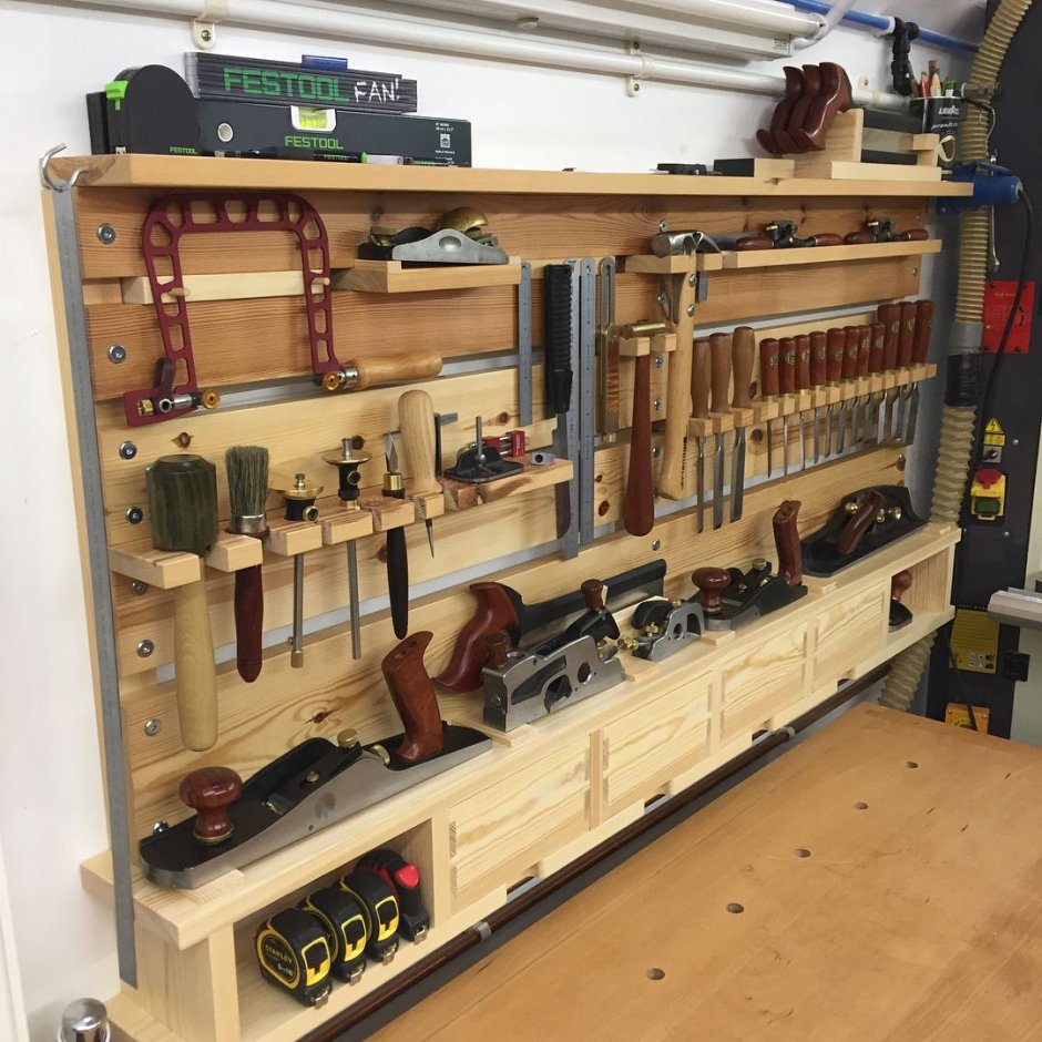 Полки для инструментов