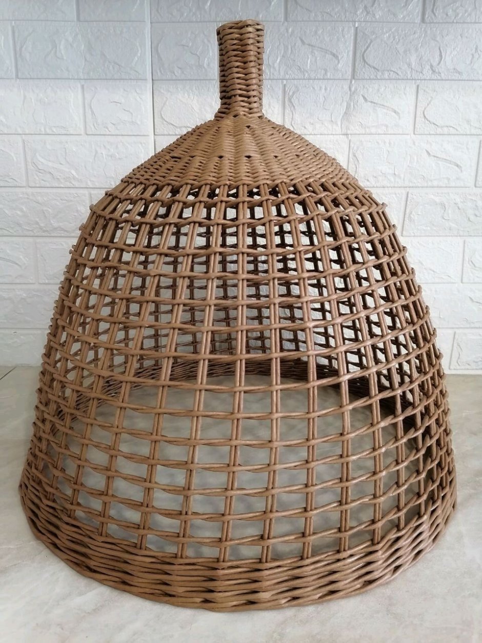 Плетеный абажур из лозы