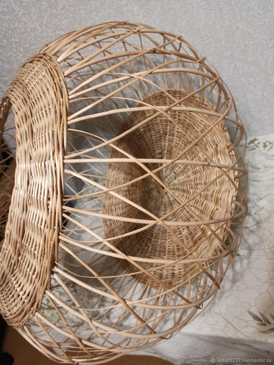 Плетеный абажур из полиротанга