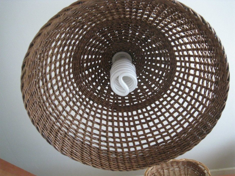 Плетеные абажуры из бумажной лозы