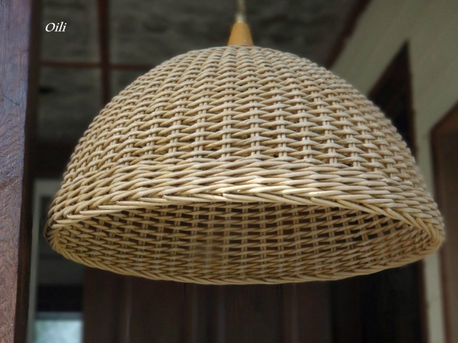 Абажур из лозы