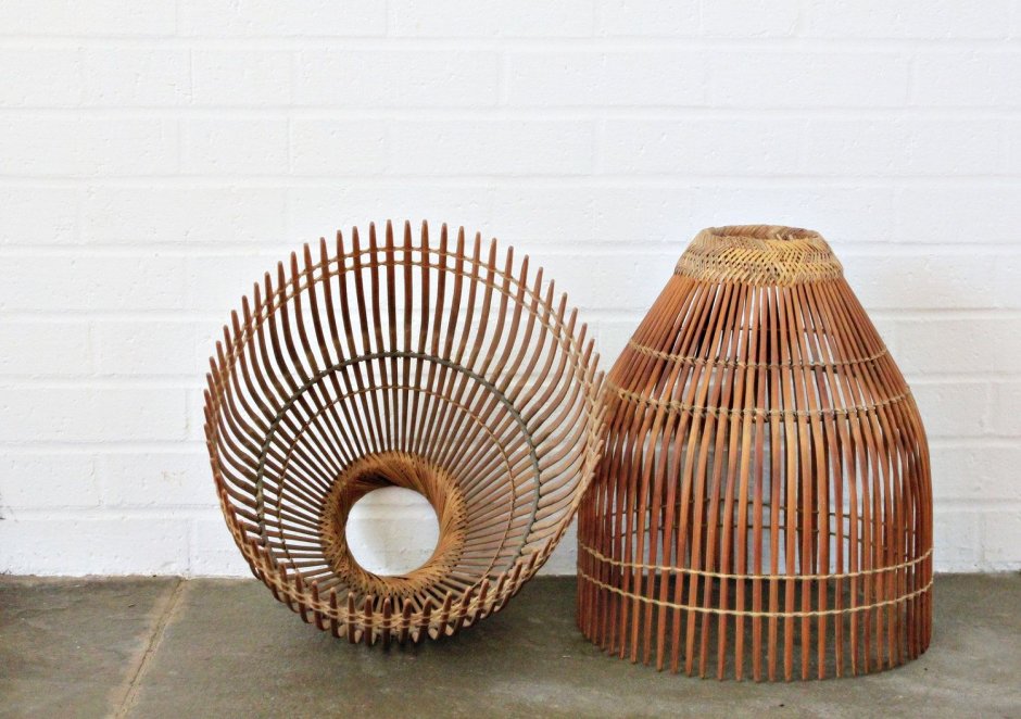 Плетеный абажур из газетных трубочек