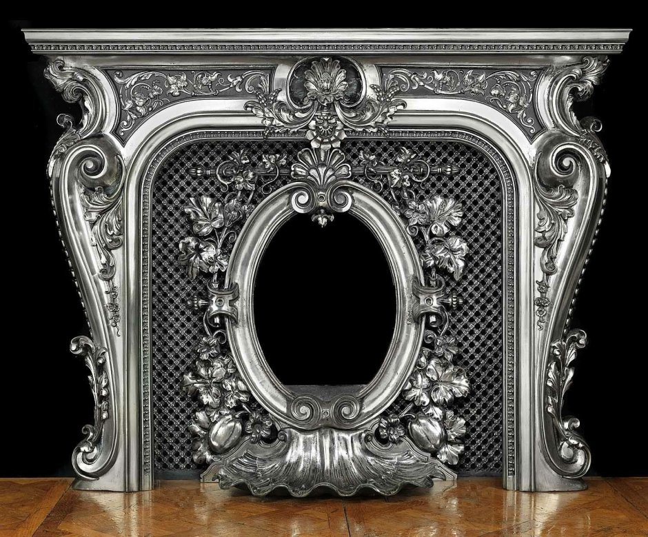 Камин эпохи рококо